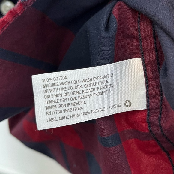 Y. Men’s Goodfellow Plaid Button Down Shirt - Picture 3 of 5